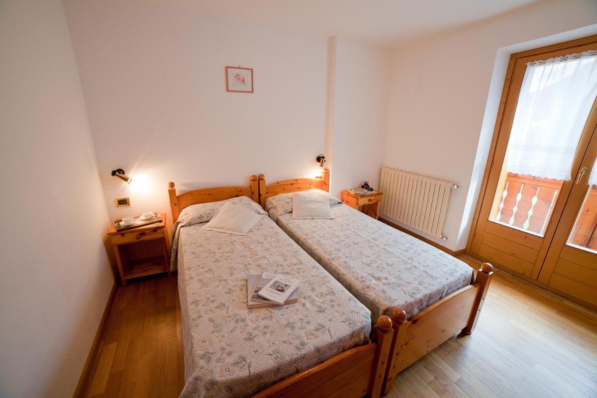 Chalet Bucaneve Santa Caterina Valfurva Exterior photo